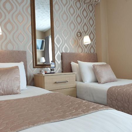 Corona Blackpool Exteriér fotografie